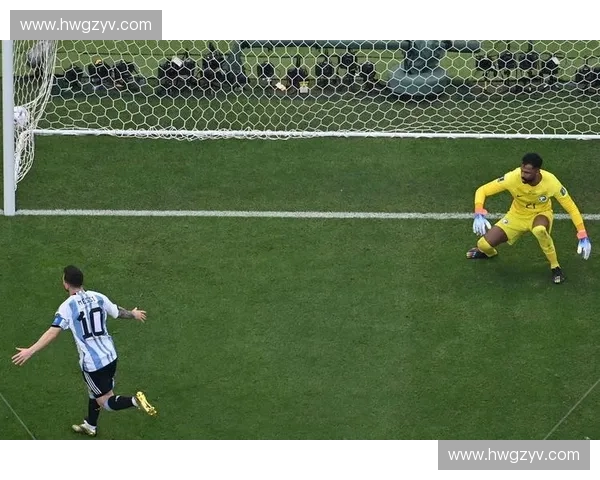 世界杯十大扑救瞬间回顾：那些震撼人心的守门员神技